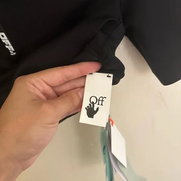 Off white Scuba Logo Zip top with sleeves size Small - Picture 9 of 10